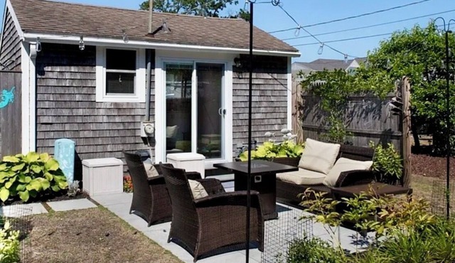 Yarmouth Cottage Steps to Water Park & Near Beach