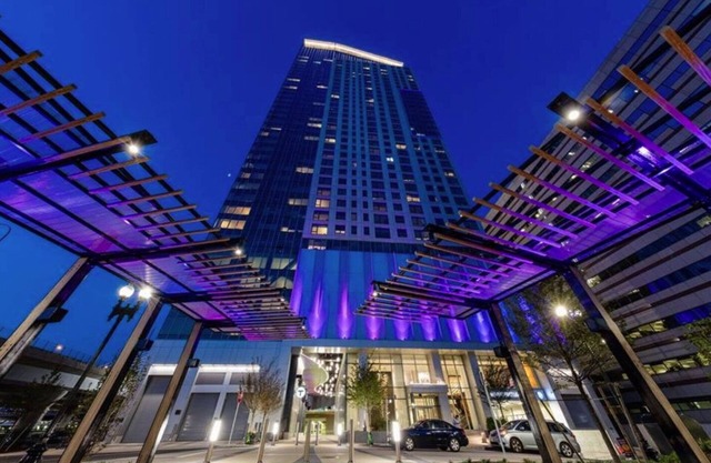 Airy North Station 2br w/W/D & Gym, nr TD Garden, by Blueground
