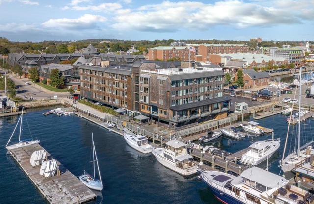 Club Wyndham Inn on Long Wharf