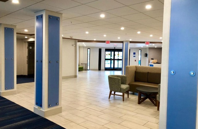 Holiday Inn Express Hotel Great Barrington Ihg 