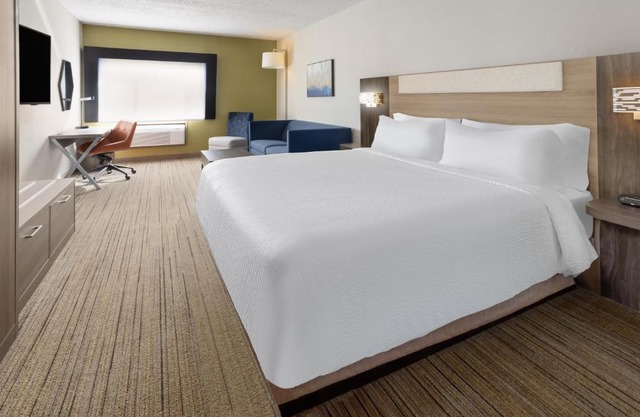 Holiday Inn Express Stony Island Ihg Hotel 