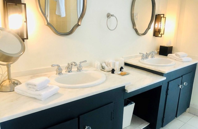 Inn Rm West Dover 