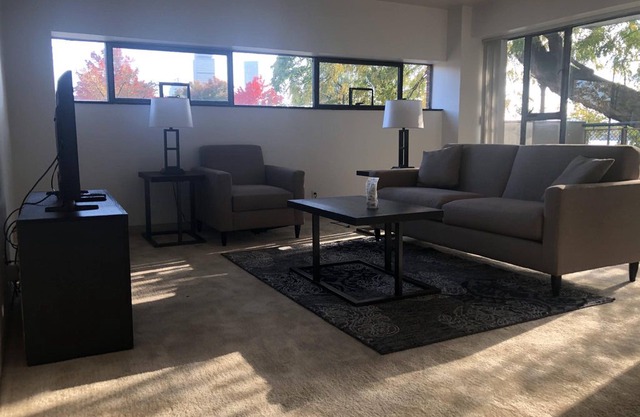 Memorial Drive 30 Day Rentals One Bedroom