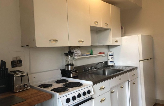Memorial Drive 30 Day Rentals Two Bedroom M