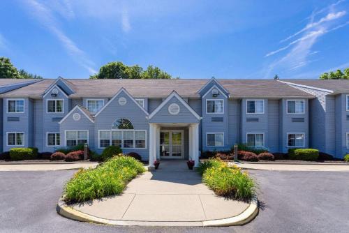 Microtel Inn 