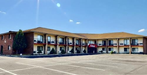 Red Roof Inn Suites Middletown Ri 