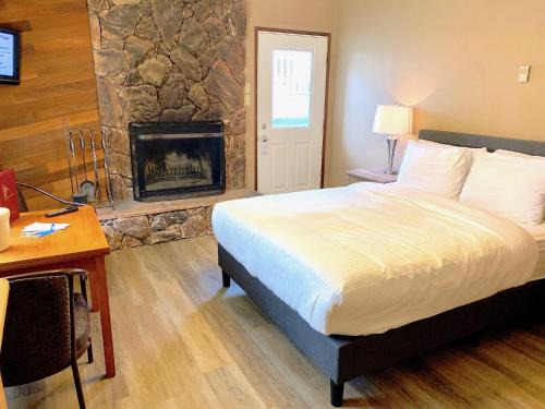 Sunwapta Falls Mountain Lodge 
