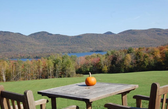 The Mountain Top Inn Resort 