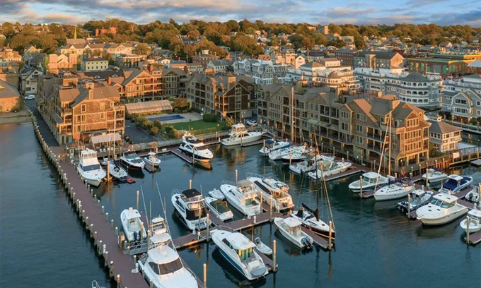 Yachting Village Condo | 2 Bedroom Condo, Kitchen, Sleeps 6, in Downtown Newport, Wyndham Onshore Resort!