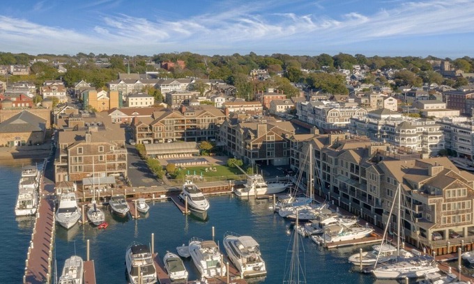 Yachting Village Resort | Harborfront Charm at Wyndham Onshore Resort