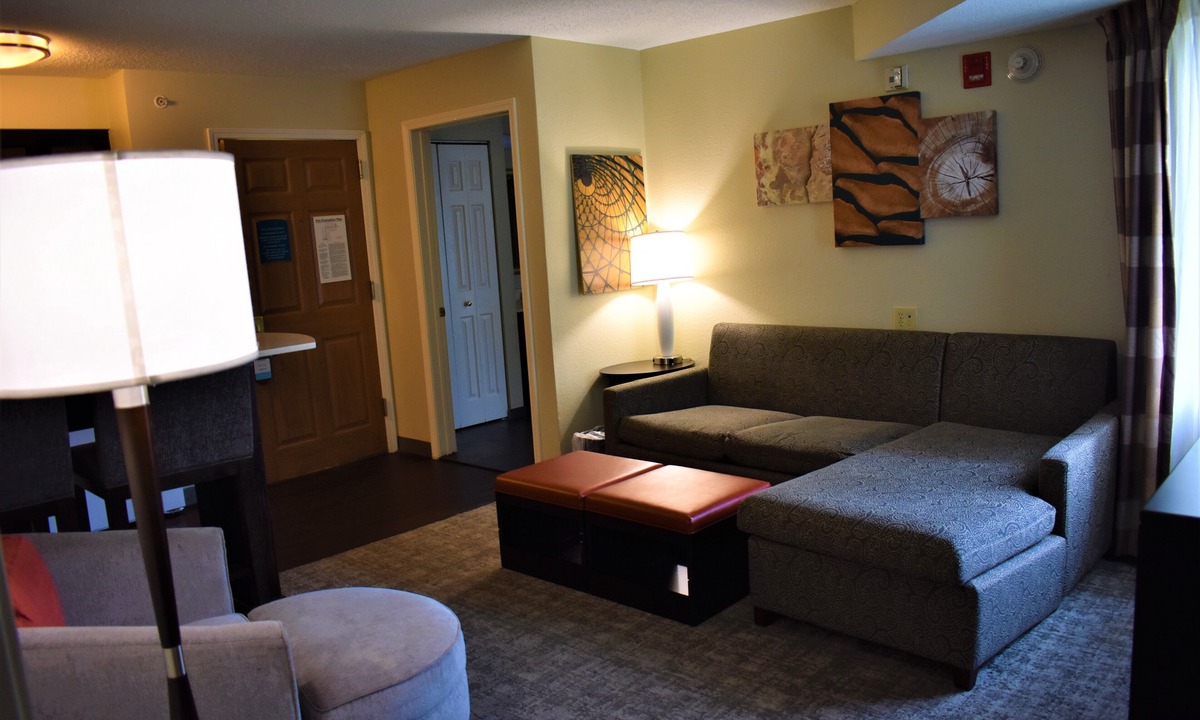 Cranbury Hotel | Staybridge Suites Cranbury by IHG