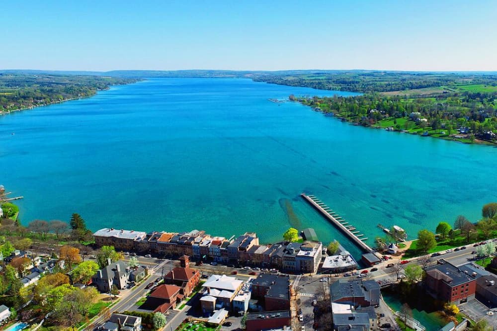 Skaneateles Apartment | Cozy Skaneateles 1BDR/1Bath Apartment just steps away from the amazing Village.