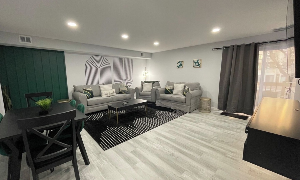 Atlantic City Condo | Posh Paradise -Modern Close to Casino & Water Park