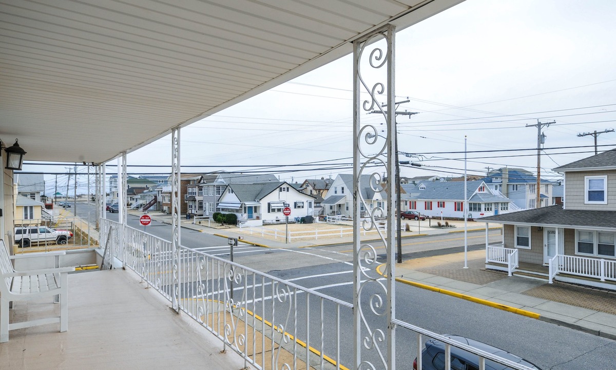 Ortley Beach Condo | PREMIER HOST- 2BR SEASIDE PARK SUITE#5, One Short Block to Beach, Kit,Liv Room