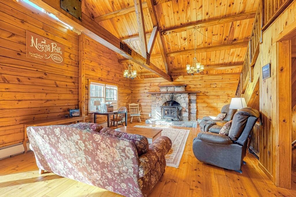 Lisbon Cabin | Inviting dog-friendly cabin on 23 acres - sauna, skiing, firepit, & washer/dryer