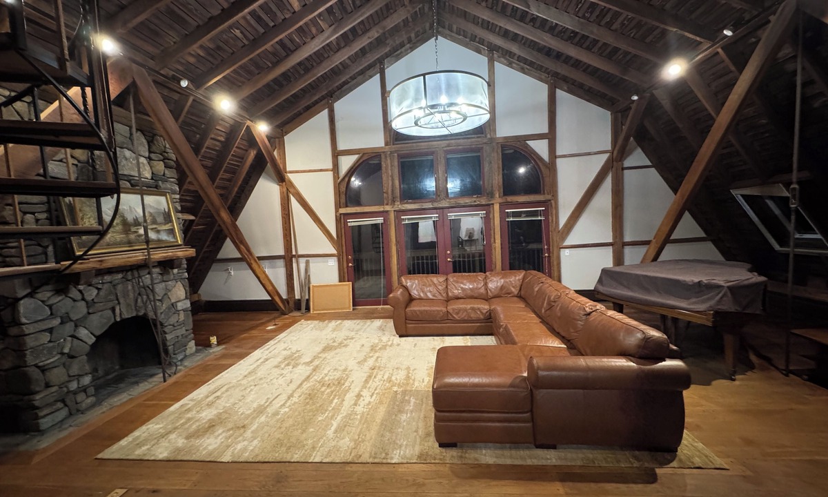 Lakeside House | Bantam Lake Loft Retreat!