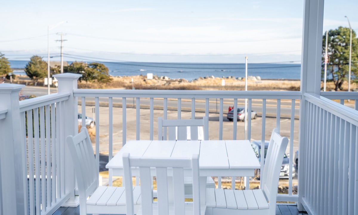 Hampton Hotel | Perfect second floor suite!