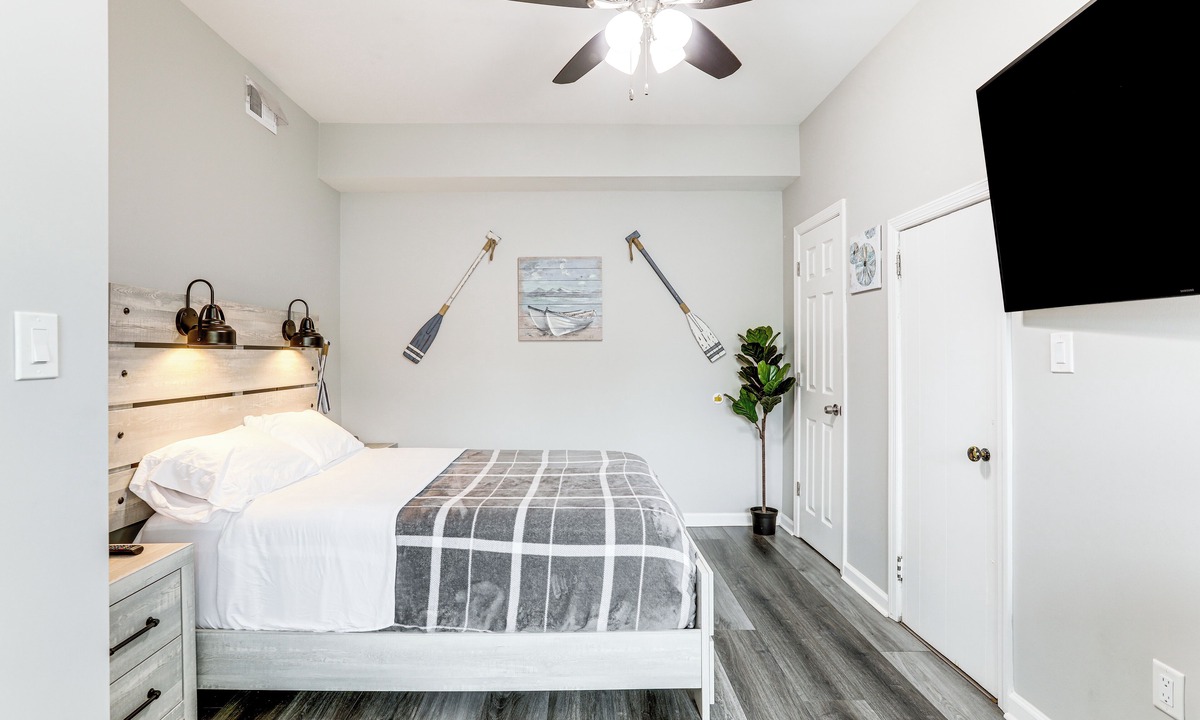 Ocean Gate Apartment | 2 Blocks to Beach: Apt w/Grill in Ocean Gate!