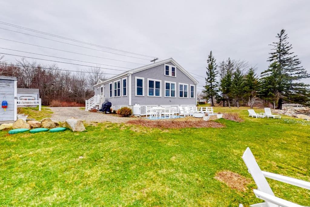 Tenants Harbor House | Dazzling ocean-view house with fireplace, deck, firepit, central AC, & W/D