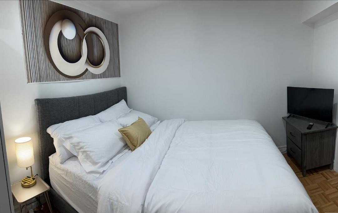 Centennial Park Apartment | Brand New Comfortable and Cozy Apartment near the Airport