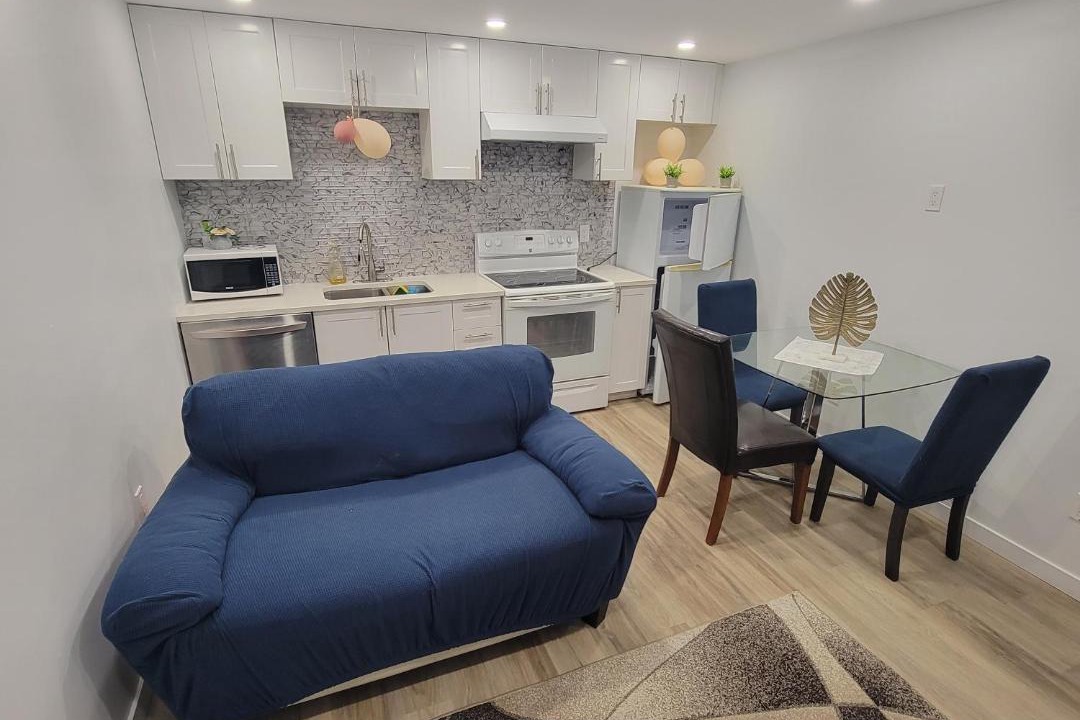 Aylmer Apartment | Sheena palace