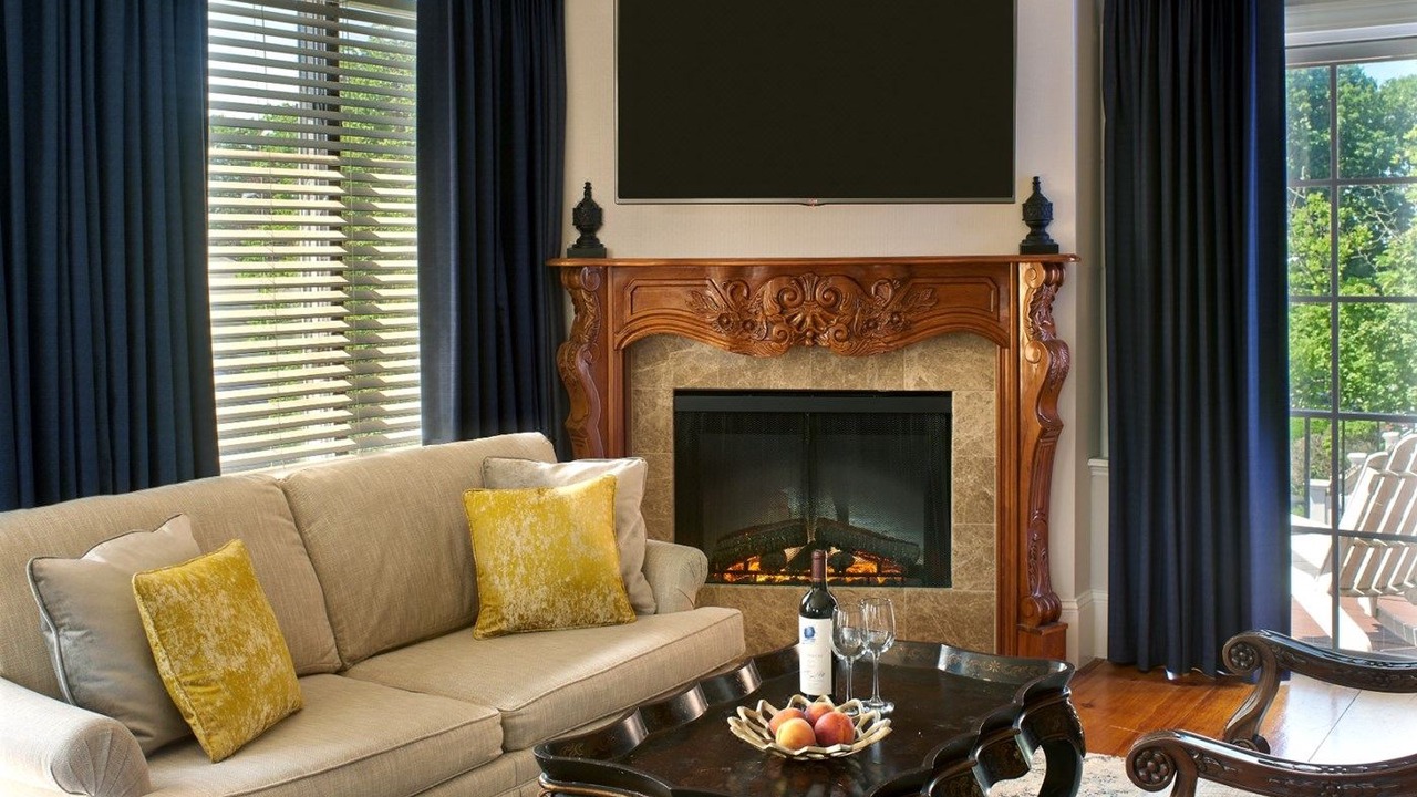 Photo of Livingroom in Historic Hill