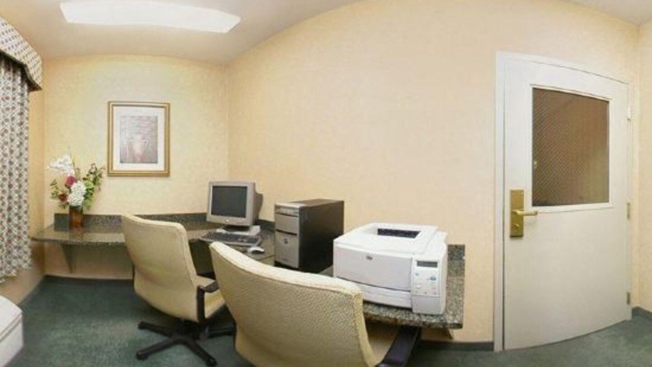 Photo of Livingroom in Guilford