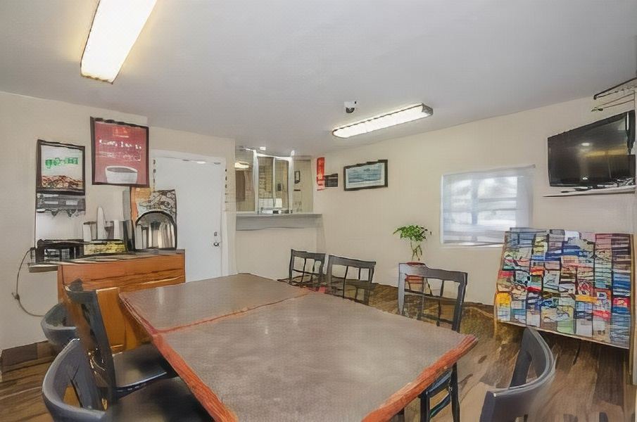 Photo of Livingroom in Sharon