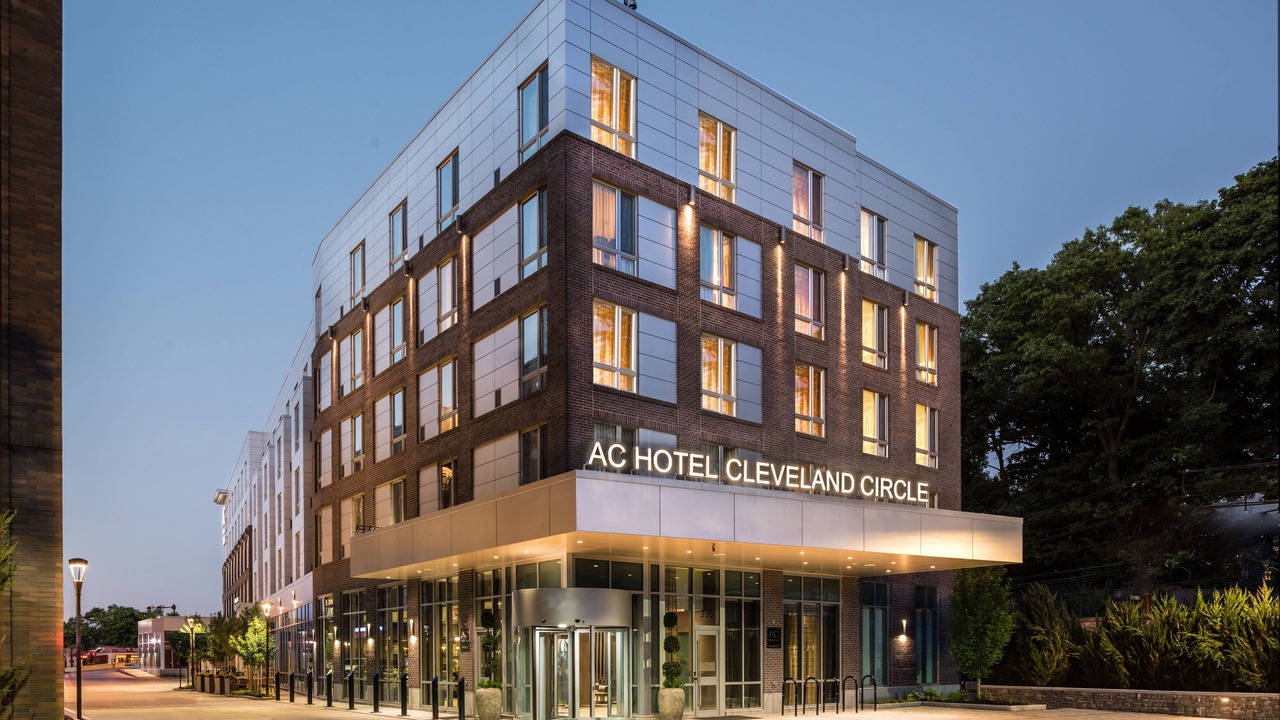 Photo of Buildings in Cleveland Circle