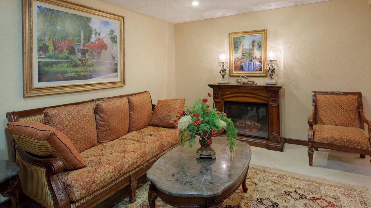 Photo of Livingroom in Swansea