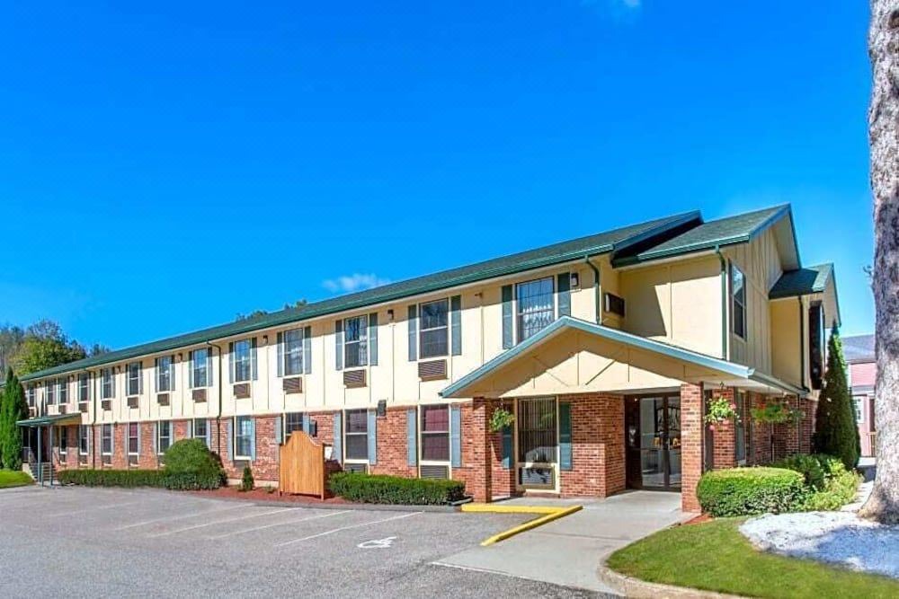 Photo of Buildings in Lee