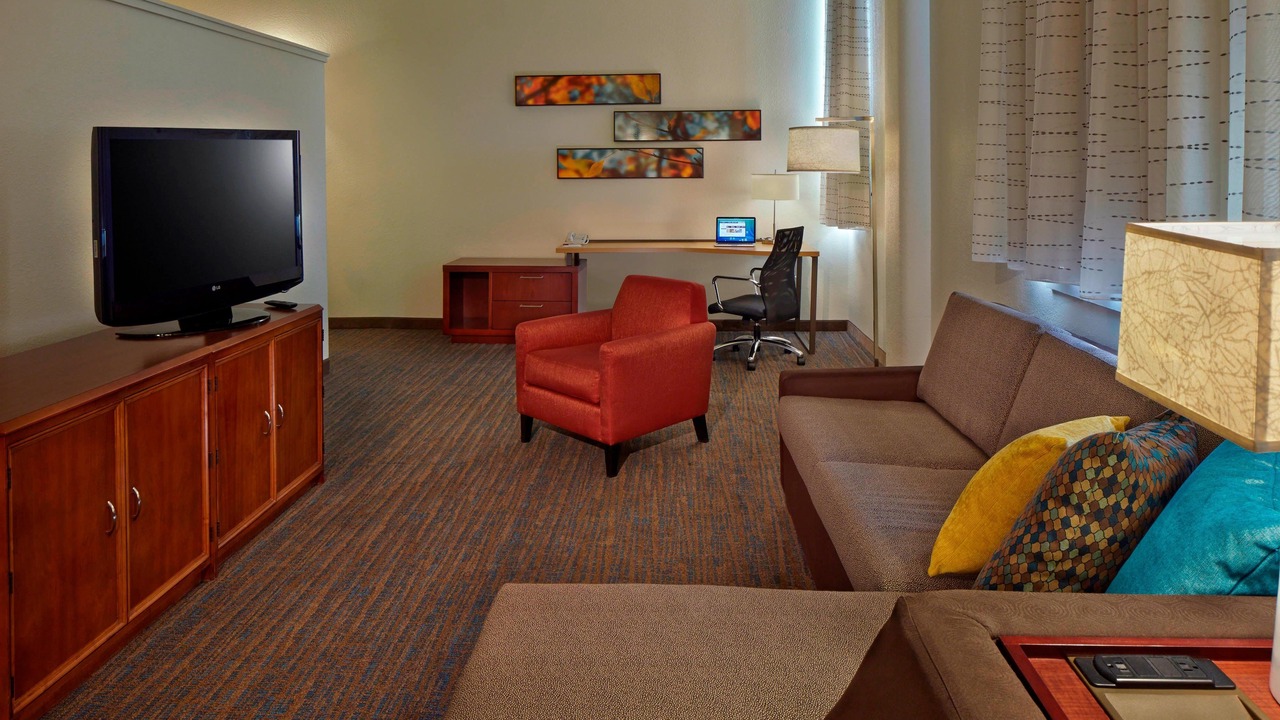 Photo of Livingroom in Downtown Hartford