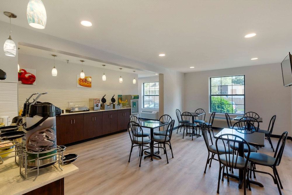 Photo of Livingroom in Lee