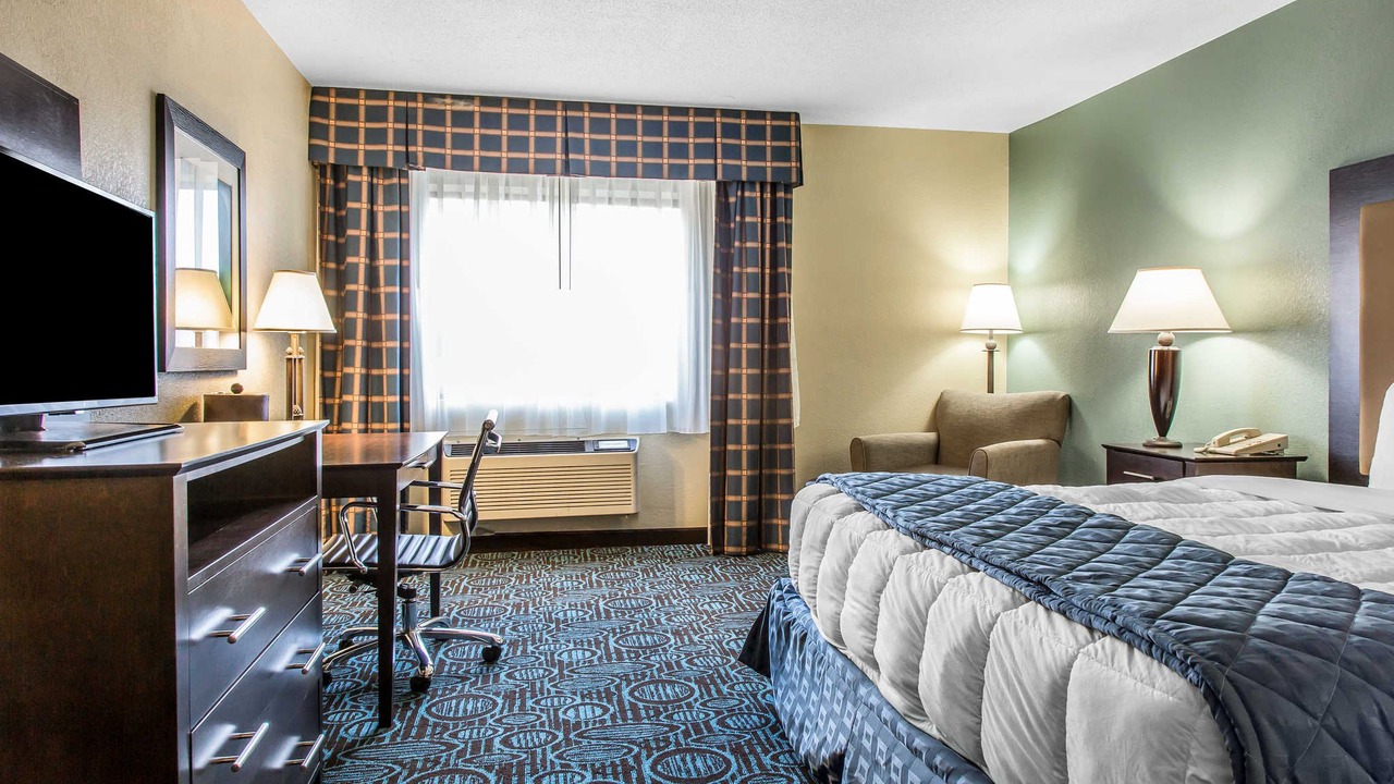 Photo of Bedroom in New London