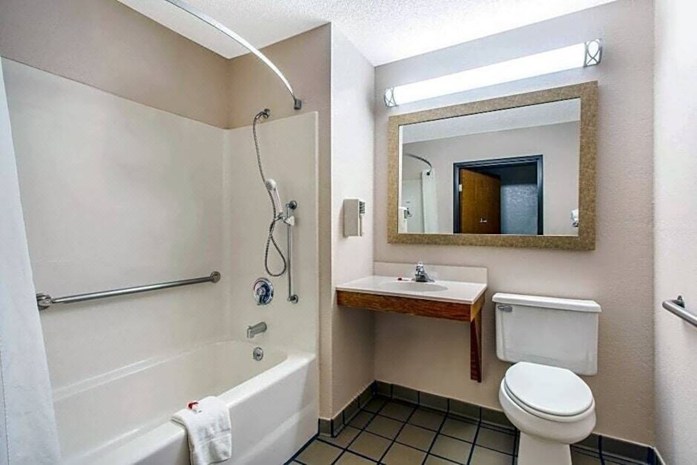 Photo of Bathroom in Lee