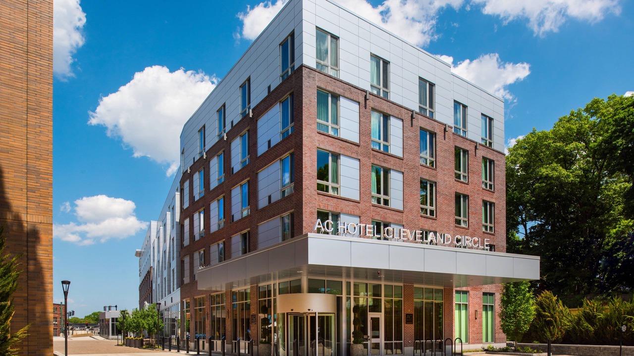 Photo of Buildings in Cleveland Circle