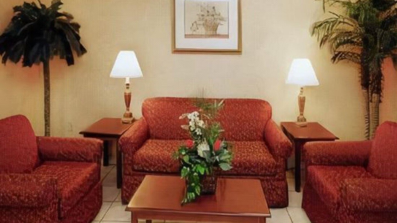 Photo of Livingroom in Guilford