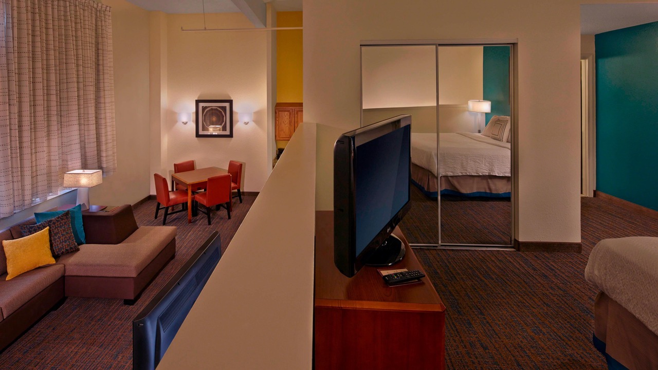 Photo of Livingroom in Downtown Hartford