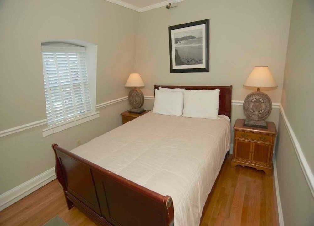 Photo of Bedroom in Top of the Hill
