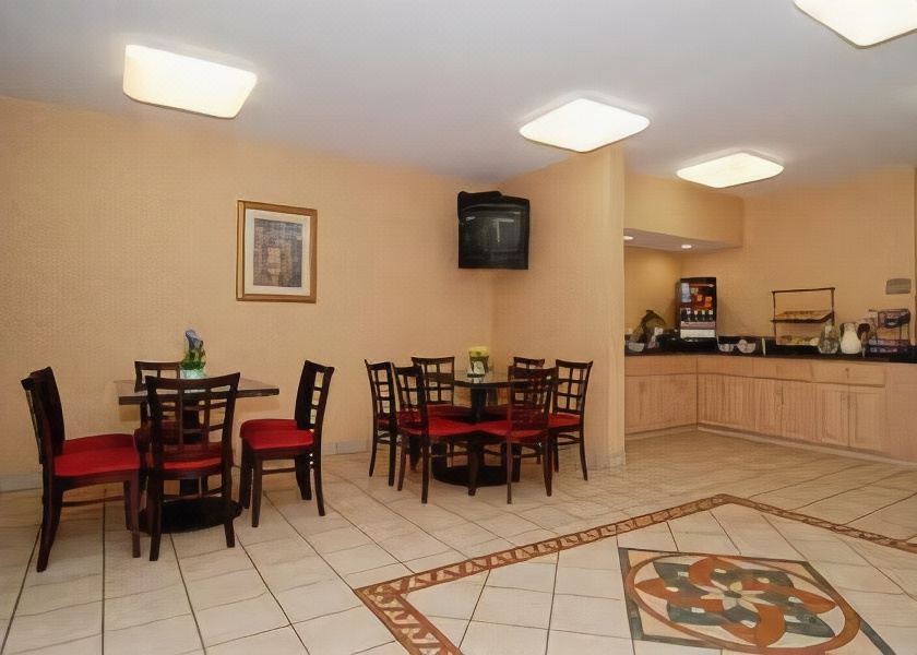 Photo of Livingroom in Guilford