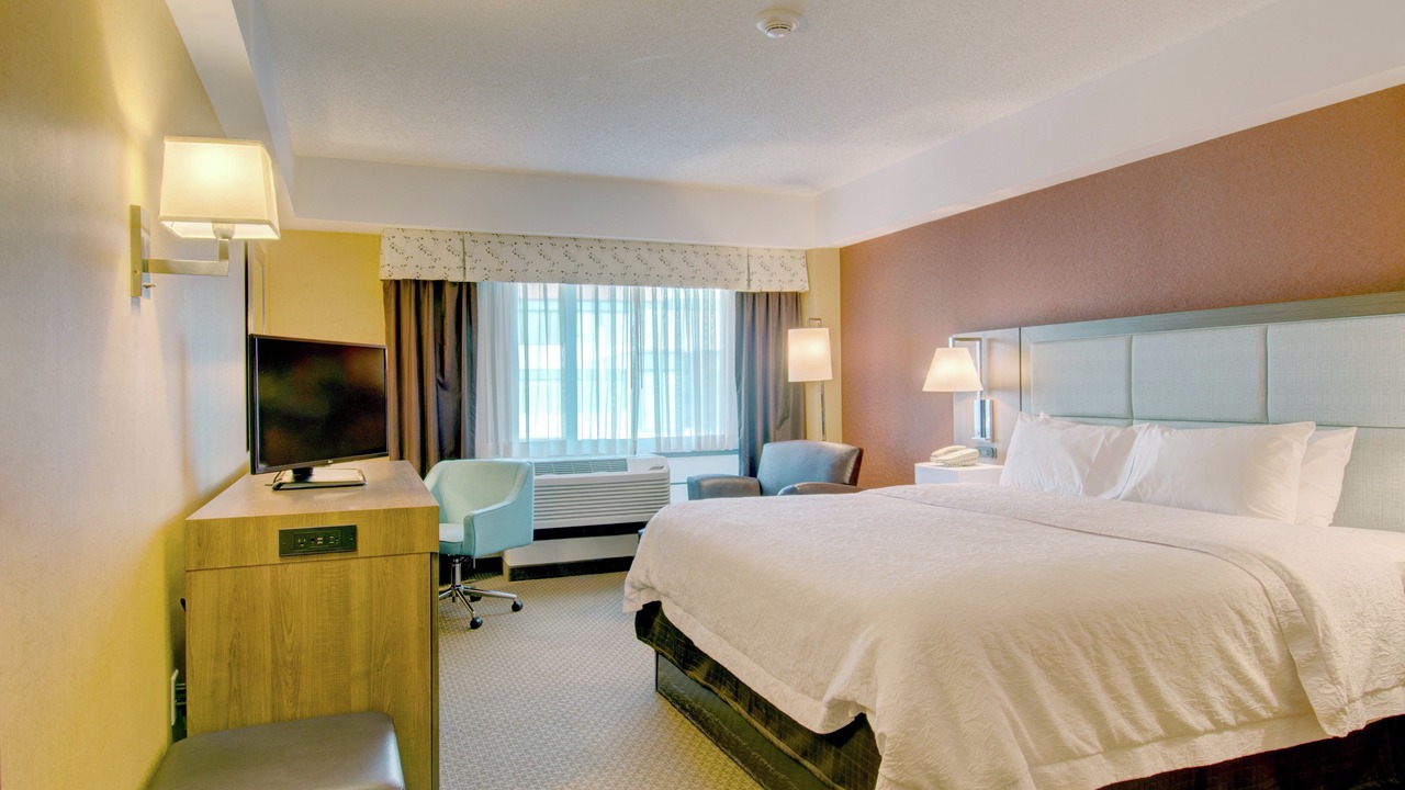Photo of Bedroom in Harrison Lenox