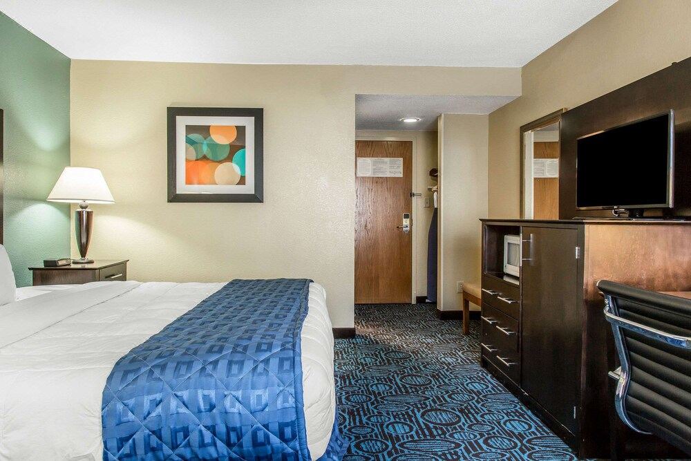 Photo of Bedroom in New London