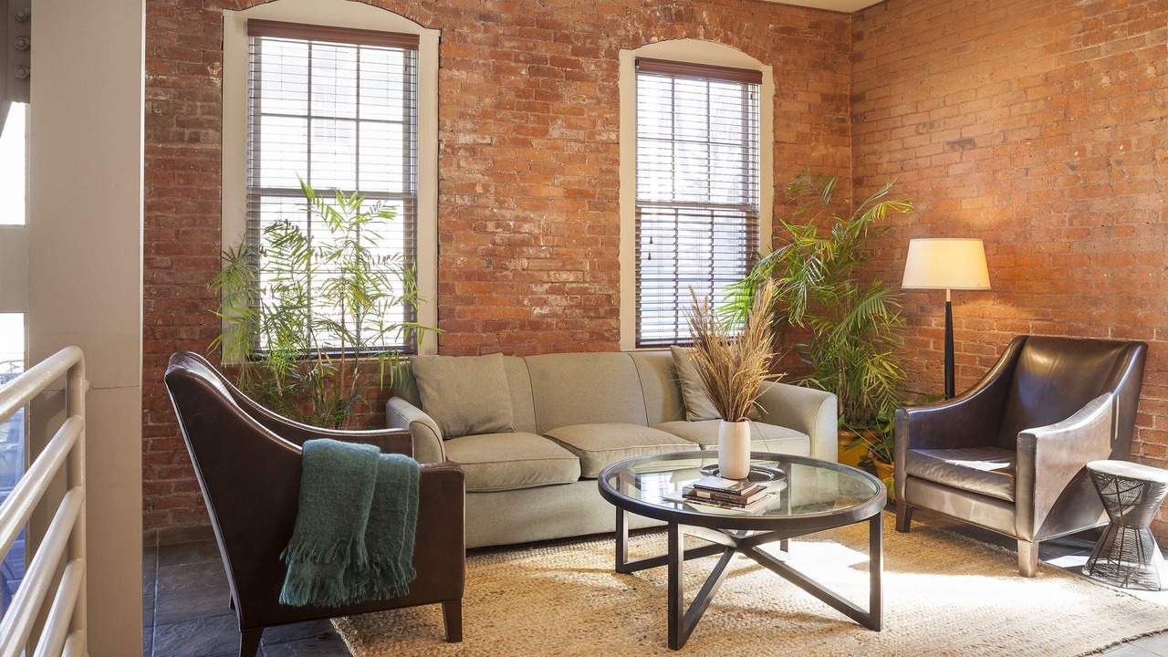 Photo of Livingroom in Historic Hill