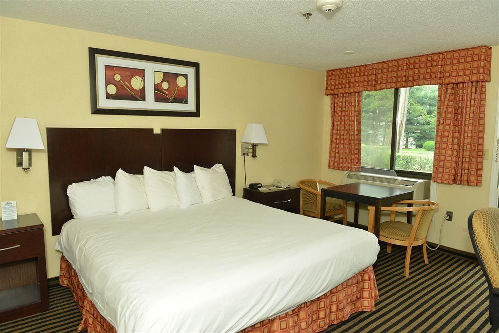 Photo of Bedroom in Hamden