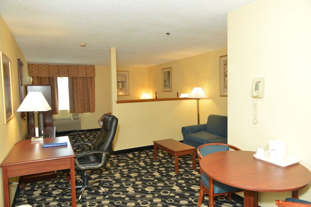 Photo of Livingroom in Branford