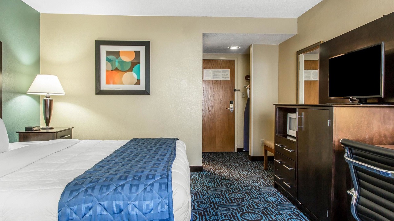 Photo of Bedroom in New London