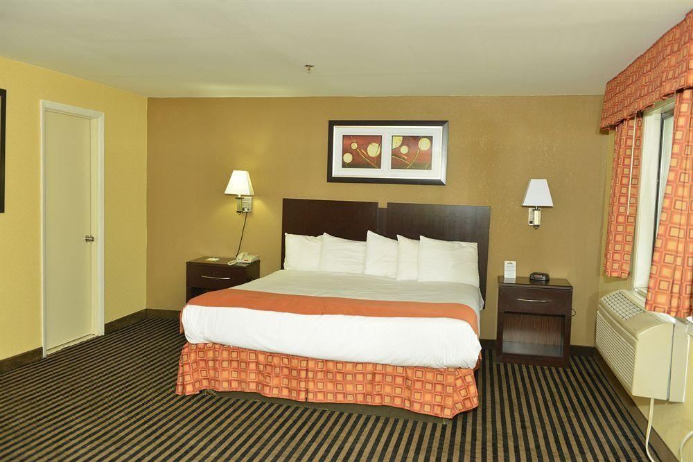Photo of Bedroom in Hamden
