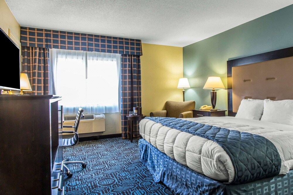 Photo of Bedroom in New London
