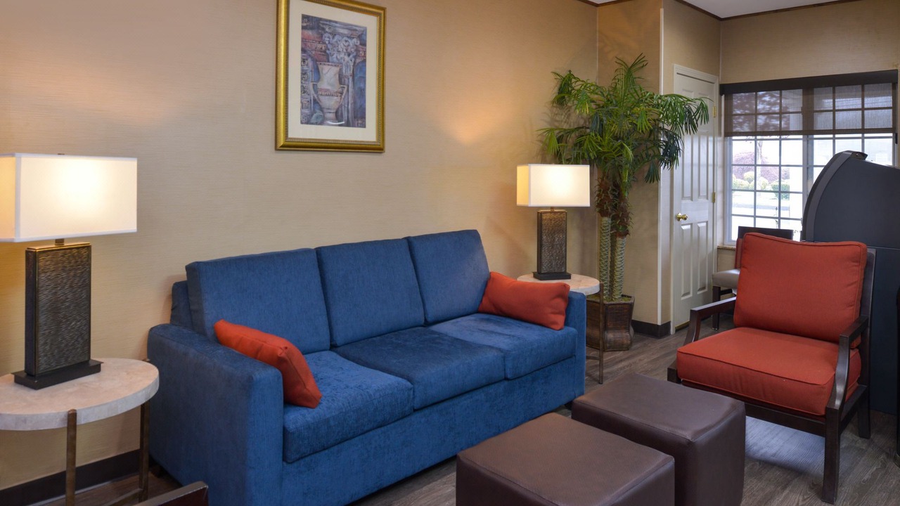 Photo of Livingroom in Guilford