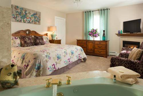 Photo of Bedroom in Off Broadway